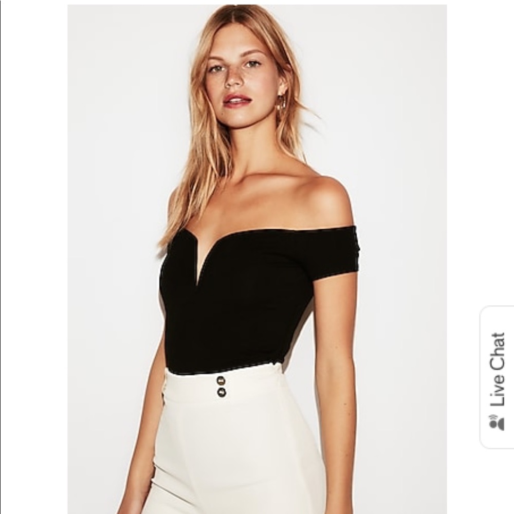 Express Fitted Sweetheart Off Shoulder Top